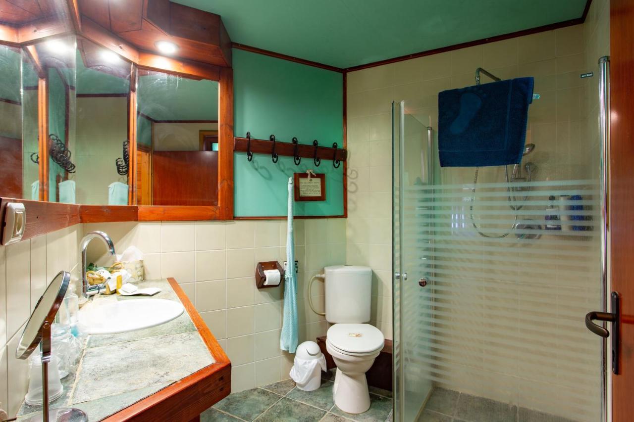 Invito Villa Rosh Pinna Exterior photo